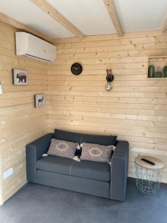 Вилла Au Coeur De La Ferme 2 Lacroix-sur-Meuse Экстерьер фото