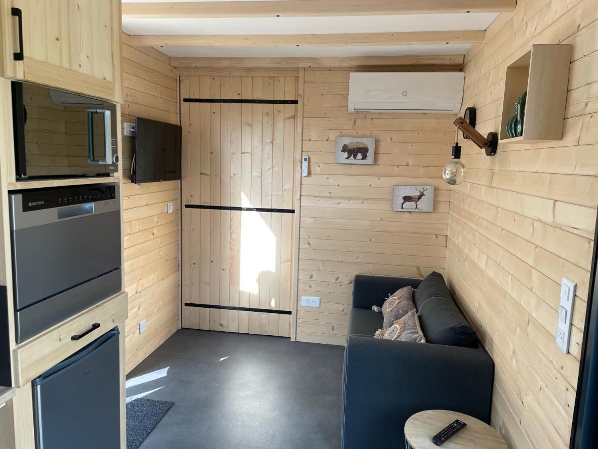 Вилла Au Coeur De La Ferme 2 Lacroix-sur-Meuse Экстерьер фото