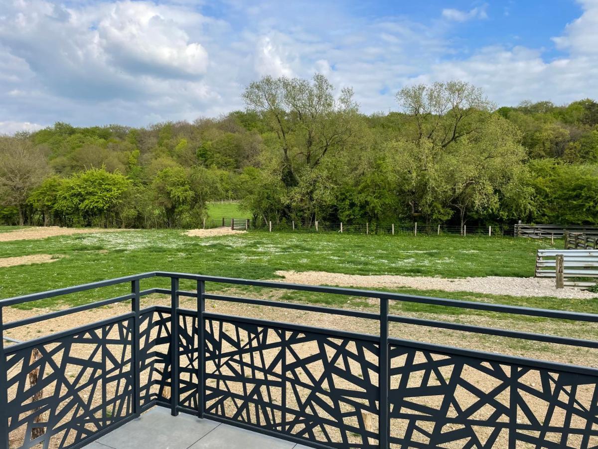 Вилла Au Coeur De La Ferme 2 Lacroix-sur-Meuse Экстерьер фото