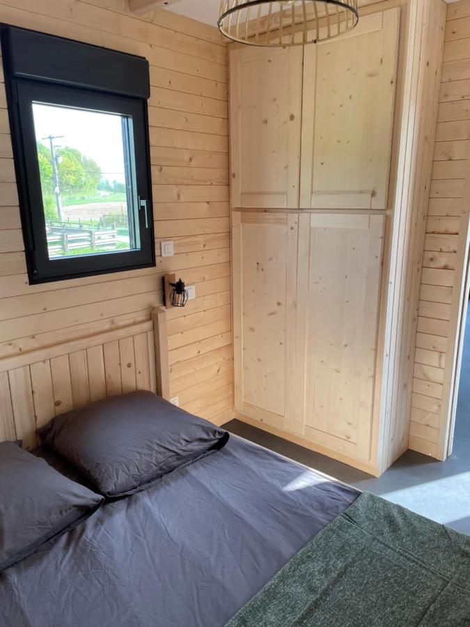 Вилла Au Coeur De La Ferme 2 Lacroix-sur-Meuse Экстерьер фото